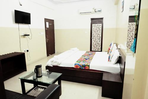 TV a/nebo společenská místnost v ubytování Hotel Comfort Inn