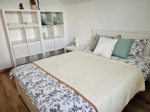 Postel nebo postele na pokoji v ubytování Garden House