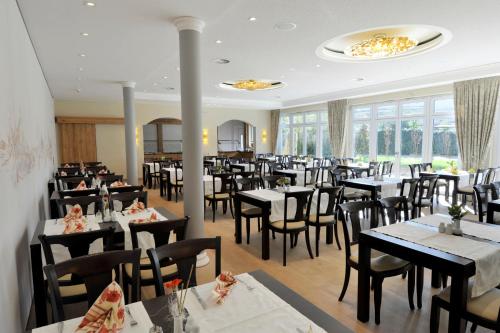 En restaurang eller annat matställe på Heuboden Hotel Landhaus Blum