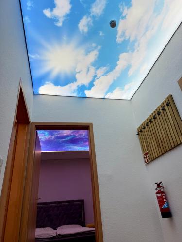 Μια τηλεόραση ή/και κέντρο ψυχαγωγίας στο Licht Loft