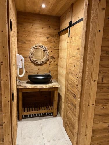 Φωτογραφία από το άλμπουμ του GITE DE LA BOULOIE - 8 Chambres avec sdb σε Bussang