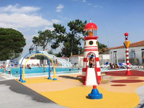 Domaine Résidentiel de Plein Air Escale du Perthuis