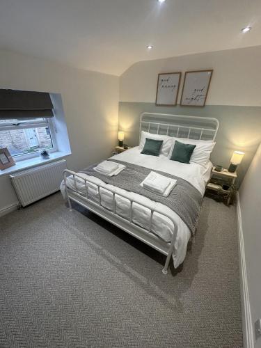 Katil atau katil-katil dalam bilik di Cosy 2 Bed In Bollington