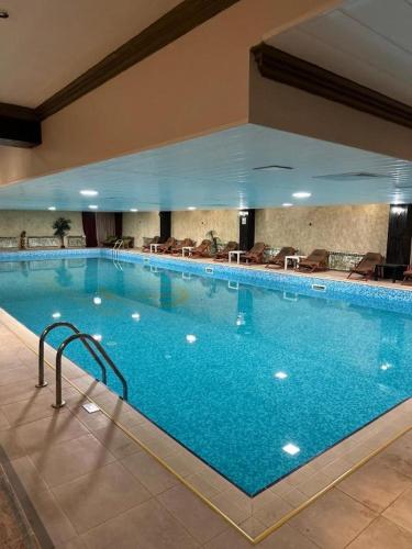 Костадинов 1