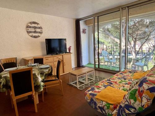 Appartement 3 pièces avec piscine, balcon et 6 couchages, à 200m de la mer - Argelès-sur-Mer - FR-1-225-724