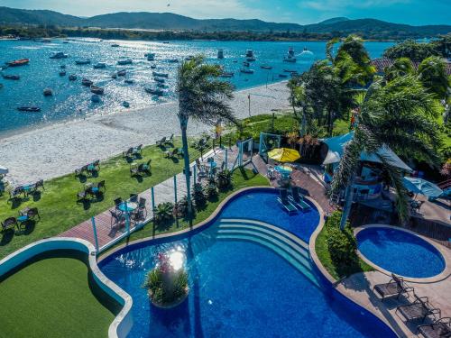 an overhead view of a pool at a water park at Hotel Paradiso del Sol in Cabo Frio