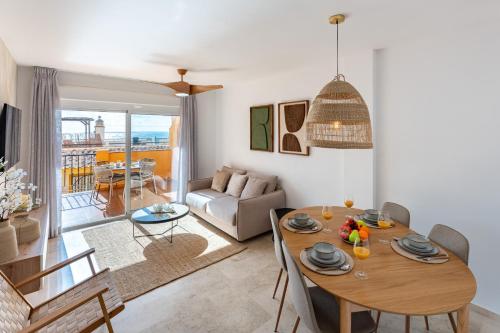 Horizon del Mar, 2BD Terrace, Sea View & Pool & Parking
