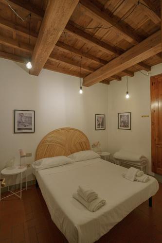 Traditional Florentine 1BR apartment close to Piazza Santa Croce