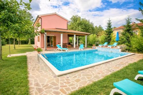 Ferienhaus Valmonida Mit Pool