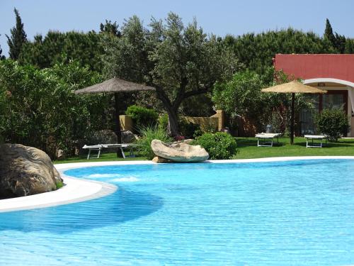 Πισίνα στο ή κοντά στο Hotel Mariposas