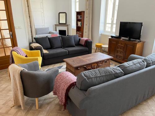 Χώρος καθιστικού στο Maison de ville 13 couchages à 5 minutes du Pal