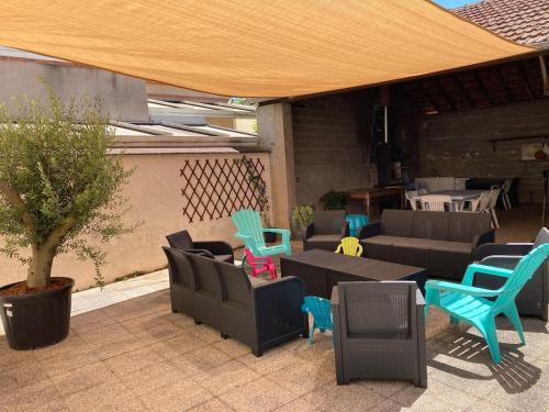 Χώρος καθιστικού στο Maison de ville 13 couchages à 5 minutes du Pal