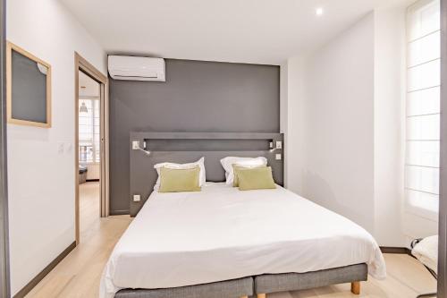 Scandinavian Urban 1 - 2BR apartment in center close to Palais des Festivals and the beach