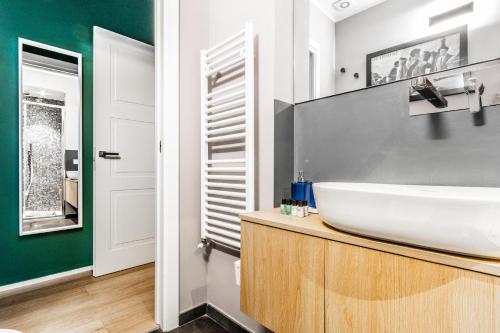 Goldoni House - Duomo 2 K m - Porta Venezia - Linate