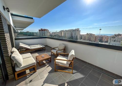 002 Orizon con terraza y vista al mar