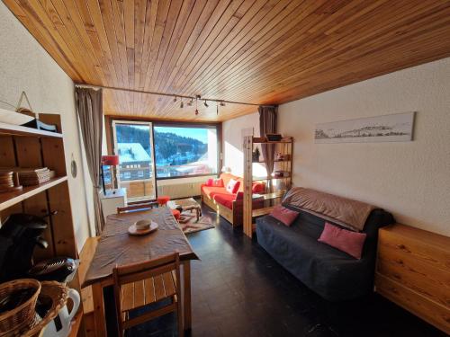 Χώρος καθιστικού στο Résidence LES CHAMOIS - aux pieds des pistes de Chamrousse