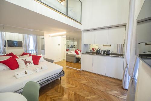 Lovely Nest With Balcony by The Spanish Steps