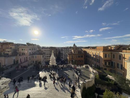 Lovely Nest With Balcony by The Spanish Steps