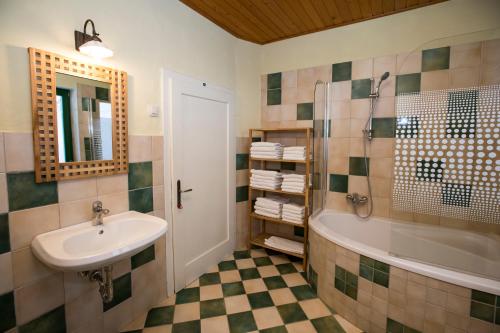 Koupelna v ubytování Cottage Suha