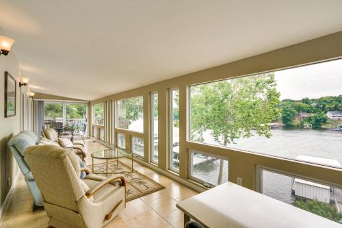 Gallery image of Large Lake of the Ozarks Home Deck, Dock and Views in Osage Beach