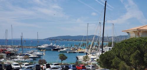 LE CAPITOLE Vue mer Studio cabine 27m2 2 adultes 2 enfants avec climatisation et garage
