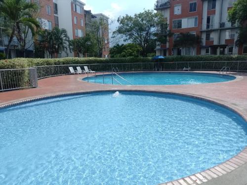 Πισίνα στο ή κοντά στο Gualanday Apartamento Valle del Lili