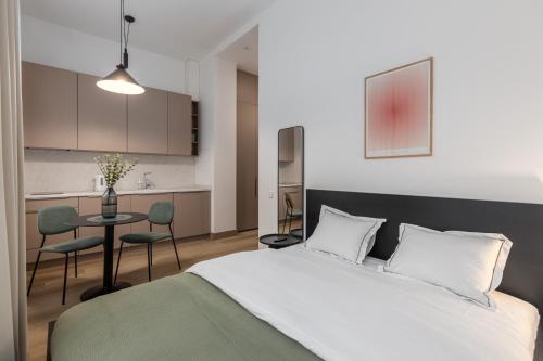 Foto M4 City Centre Studio Apartments - 5 min to Old Town 1