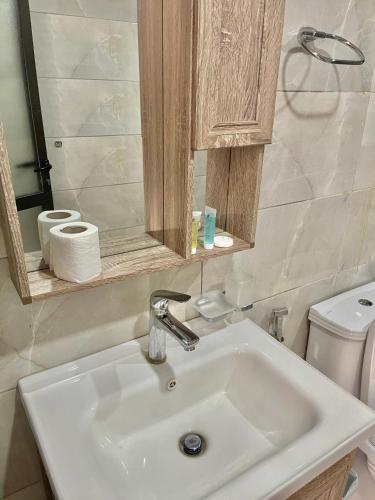Ένα μπάνιο στο Golden Galaxy Luxury Camp