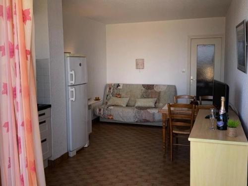 Televízia a/alebo spoločenská miestnosť v ubytovaní Résidence Héliopolis Bâtiment Ab - Studio 4 pers Héliopolis Bât AB très grande terrasse MAE-2984