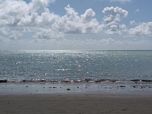 a view of the ocean from the beach at Flats Marina Maragogi in Maragogi