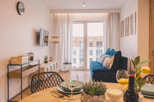Posedenie v ubytovaní Let's Sea by 2HomeRent