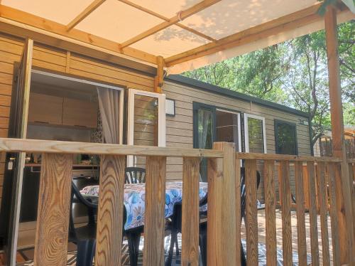 Mobil home 3 ch 6 pers Camping Mayotte