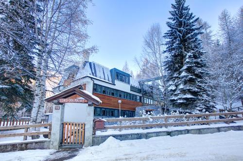 Studio Abete Rosso 500m From Ski - Happy Rentals semasa musim sejuk