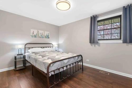 Rúm í herbergi á Radiance - 4BR Single Level Home