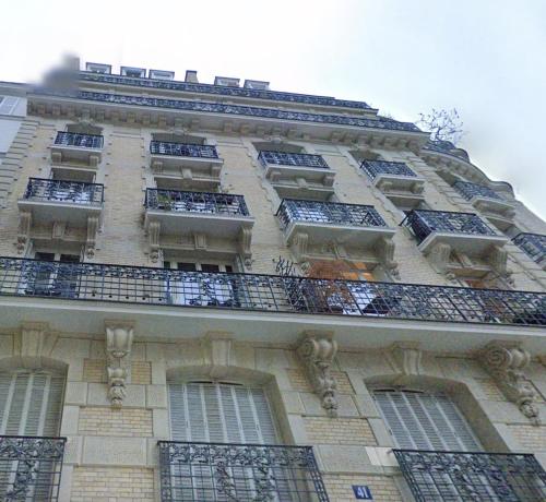 Appartement 75009 PARIS 50m2 métro poissonnière 3 pers & baby