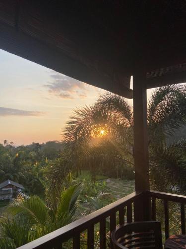 Matahari terbit atau terbenam yang dilihat dari rumah tamu ini atau berdekatan