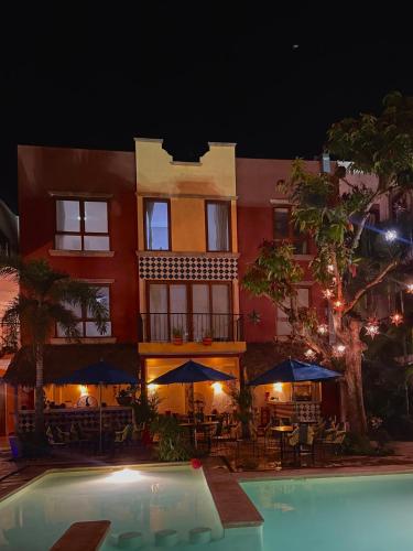 Бассейн в Casa Lotería -Pueblito Sayulita- Colorful, Family and Relax Experience with Private Parking and Pool или поблизости