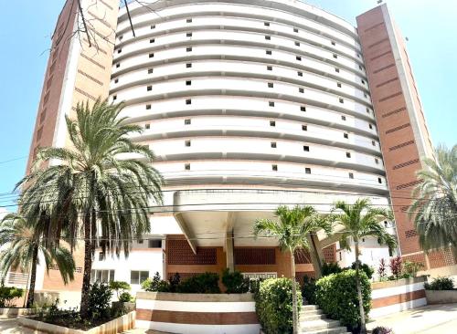 Το κτήριο όπου στεγάζεται  το ξενοδοχείο διαμερισμάτων
