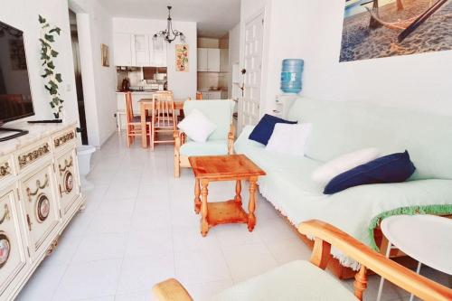 Ruang duduk di Comfortable Apartment in Alcanar with Shared Pool
