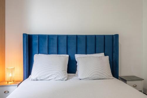 Photo de la galerie de l'établissement Le Printemps, centre Juan Les Pins , 100m des plages, 70m de la gare de Juan Les Pins, à Antibes