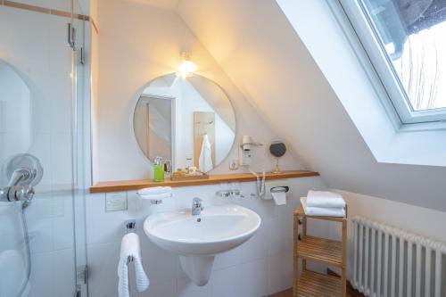 Geldernhaus Hotel garniにあるバスルーム