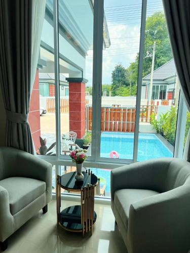 Bazén v ubytování Cherina Pool Villa2 nebo v jeho okolí