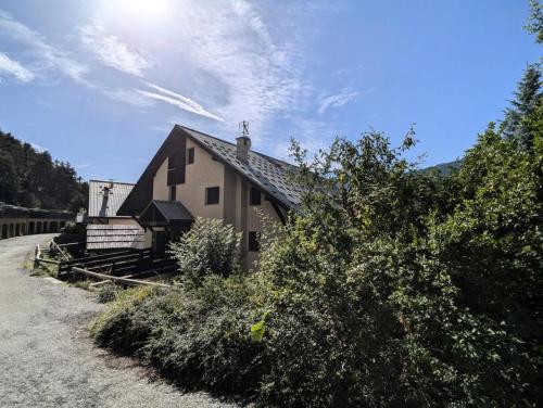 Résidence Les Cytises - Jolie T2 avec balcon pour 4 personnes avec vue sur les montagnes. MAE-1631