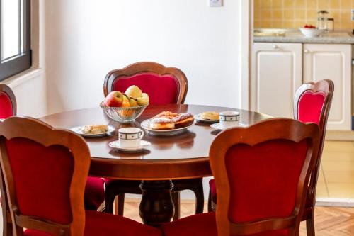 Maria's sunshine place