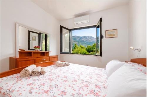Maria's sunshine place photo 2