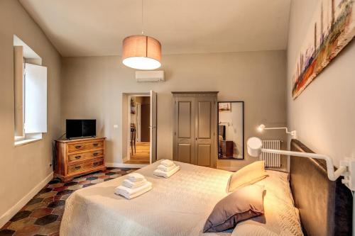 Campo di fiori 2 bedroom int 4