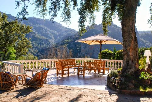 Photo de la galerie de l'établissement Villa avec piscine, parc naturel Estérel, nature, 15 min de Mandelieu, à Fréjus