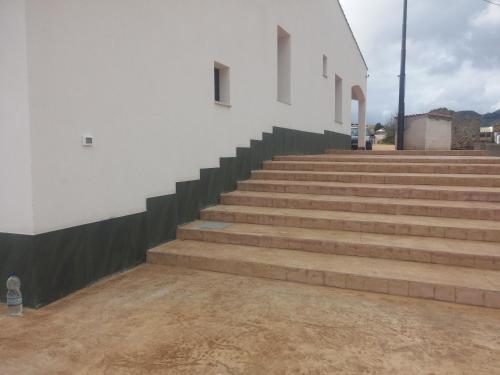 a group of stairs in front of a building at Segesta Antichi Sapori in Calatafimi