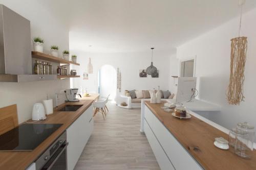 Η κουζίνα ή μικρή κουζίνα στο Annais Casa Mikri Vigla