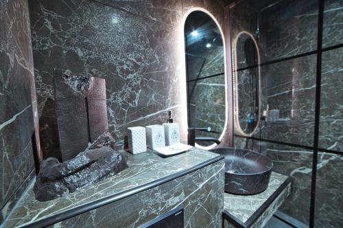 Ένα μπάνιο στο Chez Potter Escape Game, Secret Room, PS5 Garage, Logements Insolites